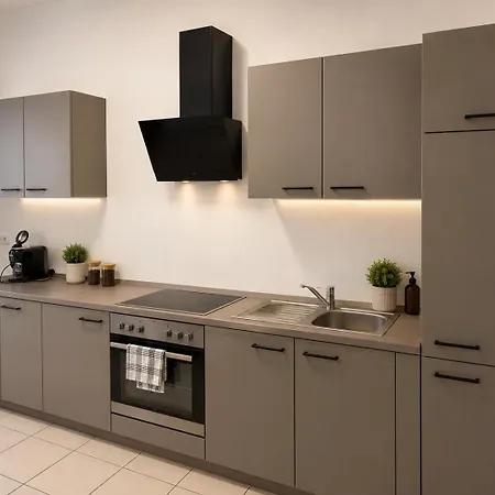 Geraeumige 3-zimmer-ferienwohnung Mit Terrasse * Koblenz (Rhineland-Palatinate)