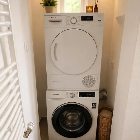 Geraeumige 3-zimmer-ferienwohnung Mit Terrasse Koblenz (Rhineland-Palatinate)